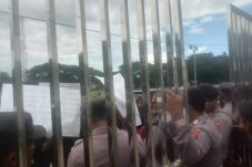 pmkri-malaka-gelar-aksi-demo-di-gedung-dprd